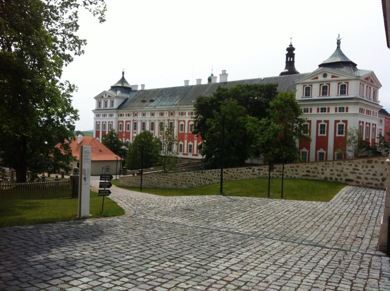 Chalupa U Broumovskych Sten Villa Božanov Buitenkant foto